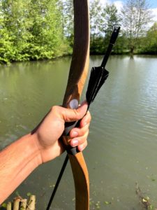Arc Long Traditionnel Recourbé – 30-59 Lbs – Set Avec 6 Flèches – Chasse